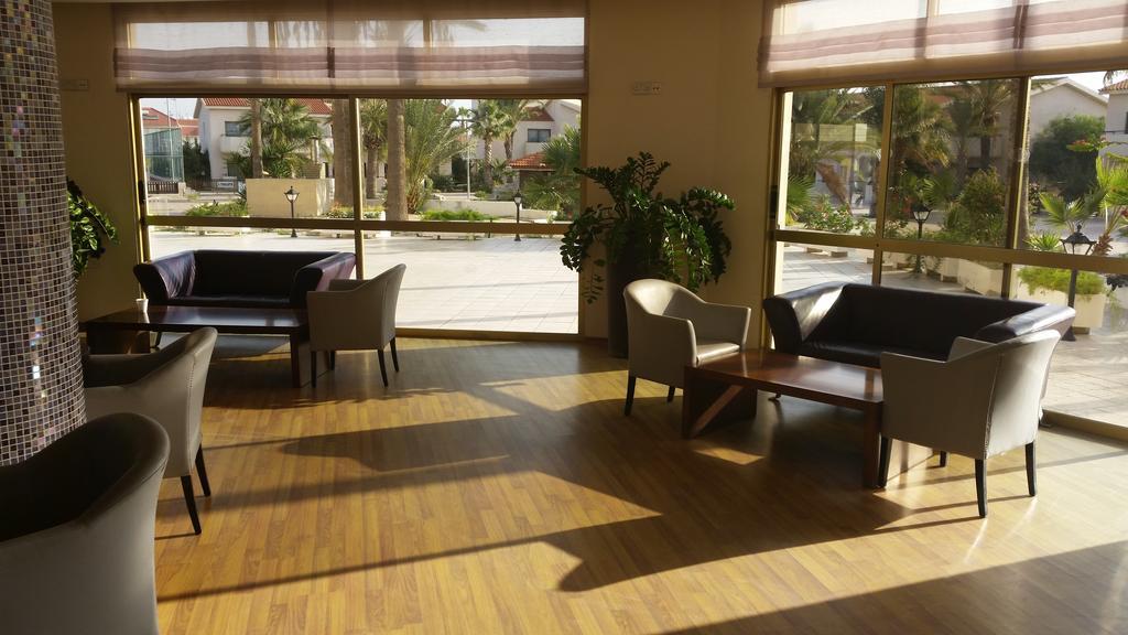 Crown Resorts Henipa Larnaca Zewnętrze zdjęcie