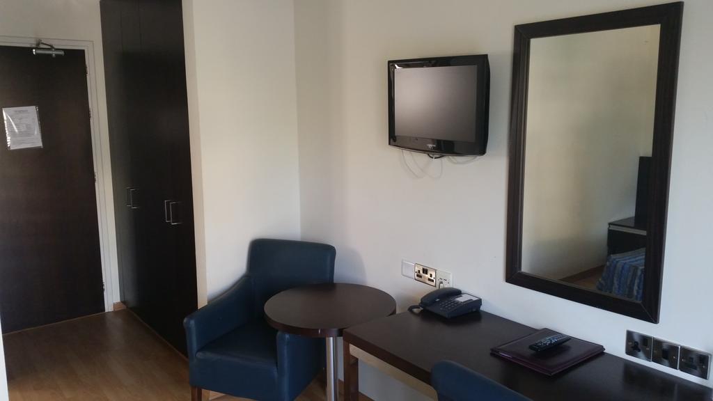 Crown Resorts Henipa Larnaca Pokój zdjęcie