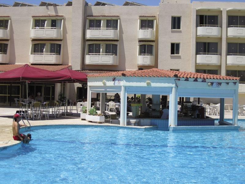 Crown Resorts Henipa Larnaca Zewnętrze zdjęcie