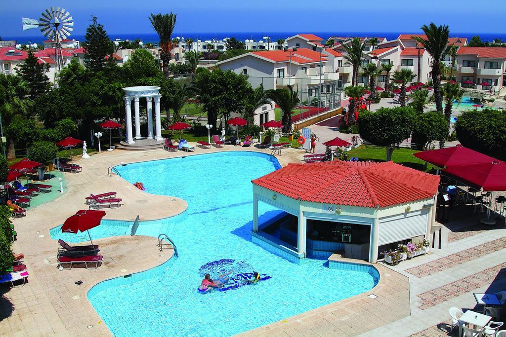 Crown Resorts Henipa Larnaca Zewnętrze zdjęcie