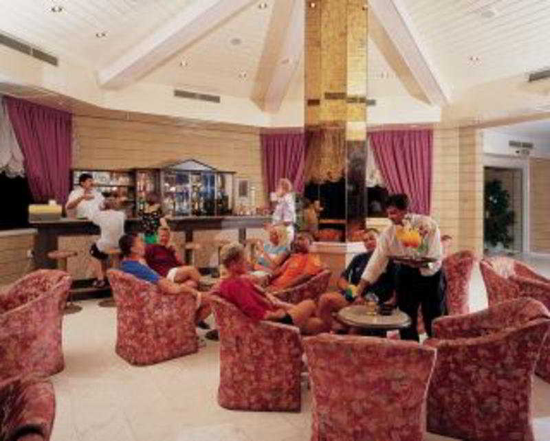 Crown Resorts Henipa Larnaca Zewnętrze zdjęcie